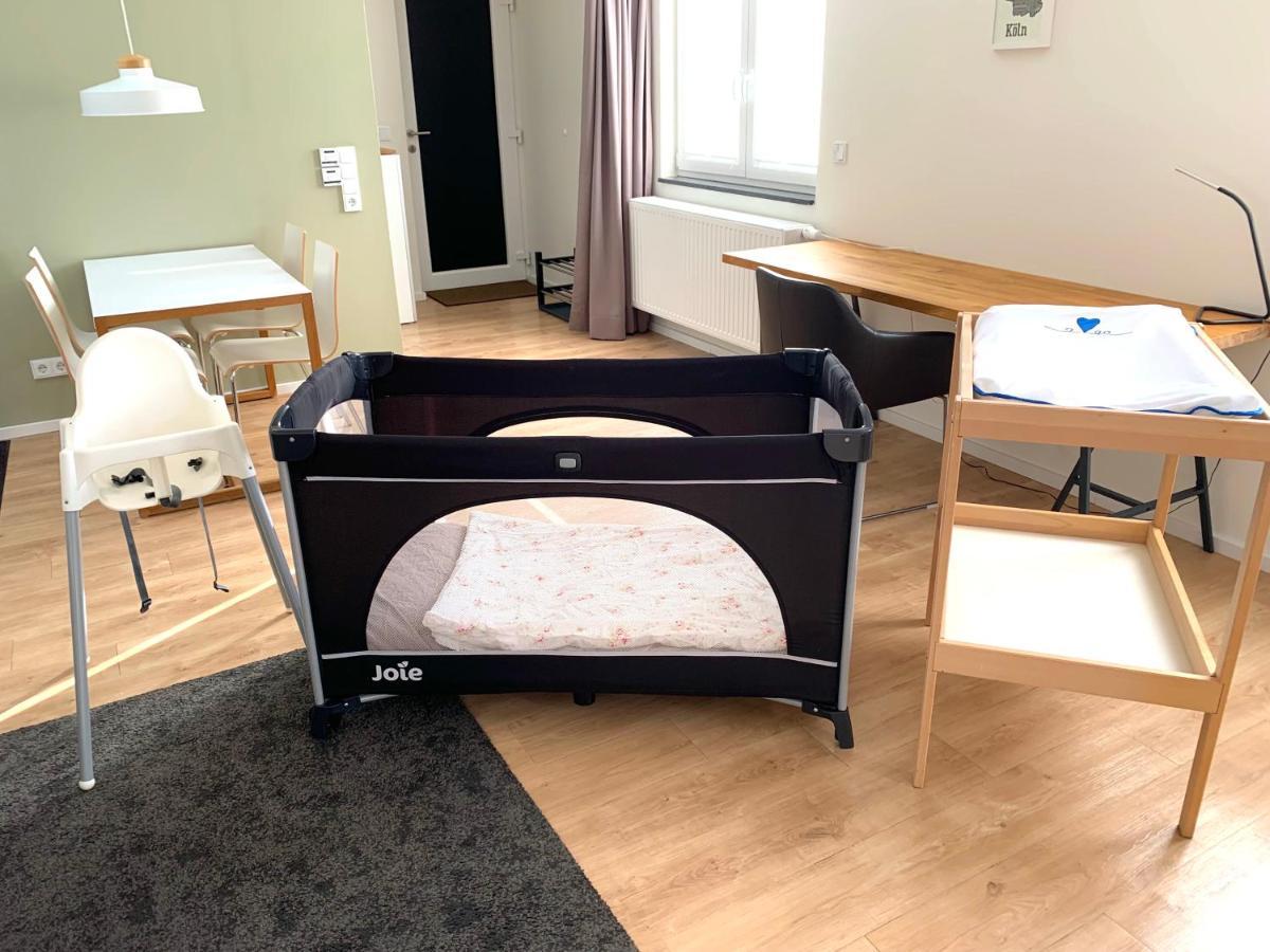 Alles Komplett - 2 Schlafzimmer, Grosse Kueche, Bad Köln Exterior foto